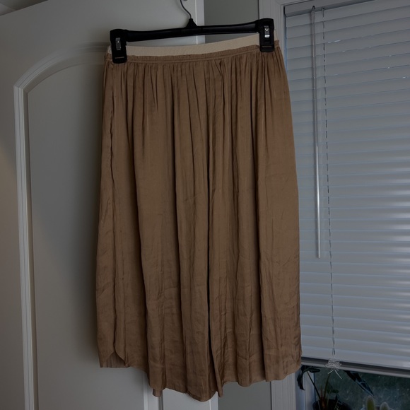 ARITZIA X LE FOU BEIGE PLEATED SKIRT - Picture 1 of 2
